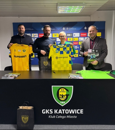 TRZY NOWE KLUBY PARTNERSKIE