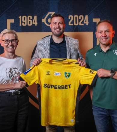 KAMIL BILIŃSKI DOŁĄCZYŁ DO MŁODEJ GIEKSY