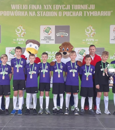 GRALIŚMY W WARSZAWIE ''Z PODWÓRKA NA  STADION O PUCHAR TYMBARKU''