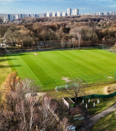 CAŁOROCZNE BOISKO TRENINGOWE PRZY BUKOWEJ